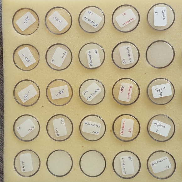 Collection of semi-precious gemstones ✨ ONLY MESSAGE ME IF YOUR SERIOUS✨ - Picture 15 of 16